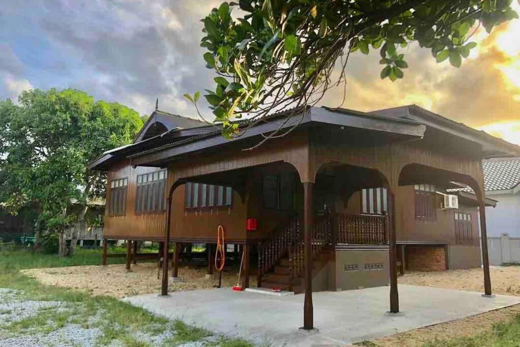 De Rhumaa Homestay Kuala Terengganu Esterno foto